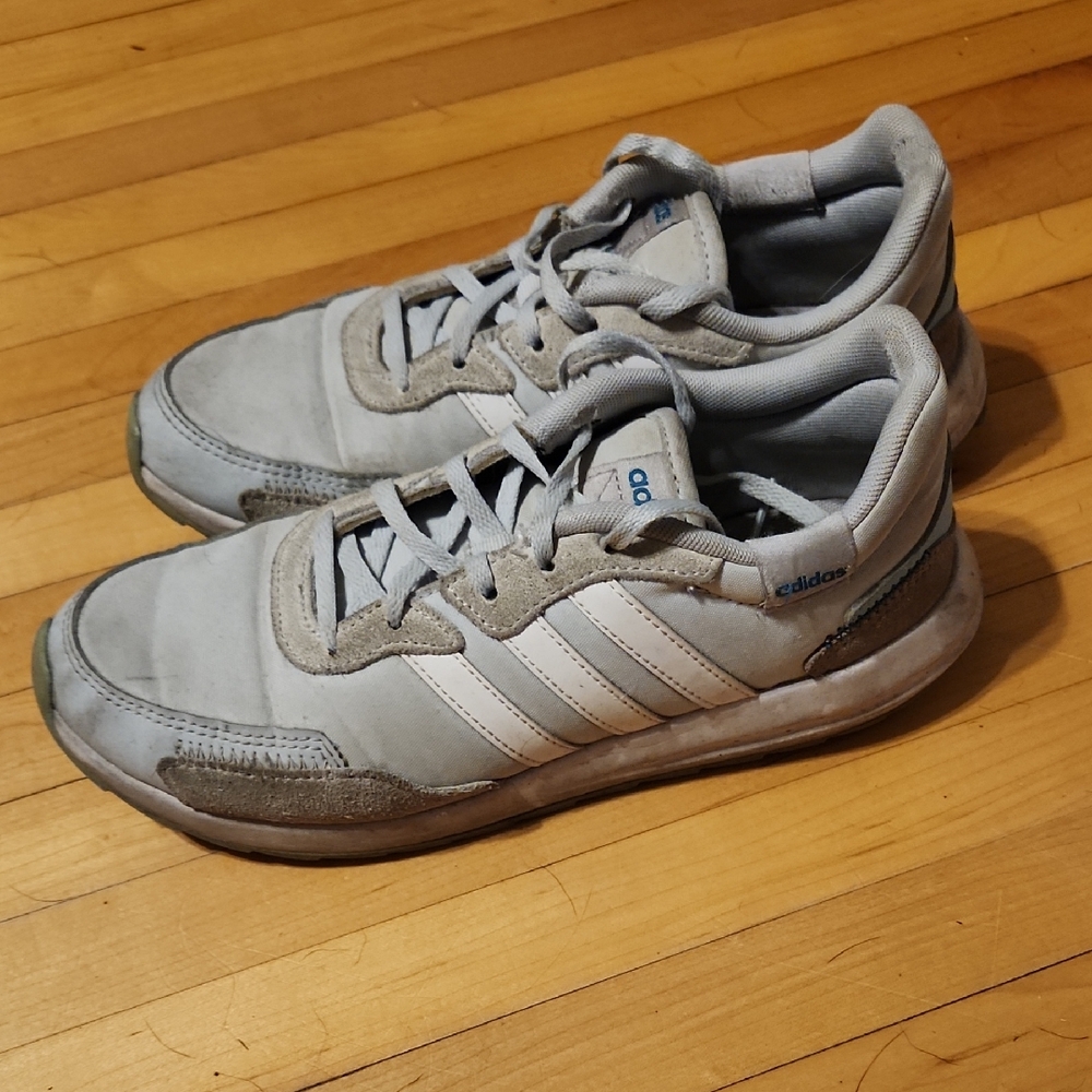 adidas Retrorun Women's Running Shoes